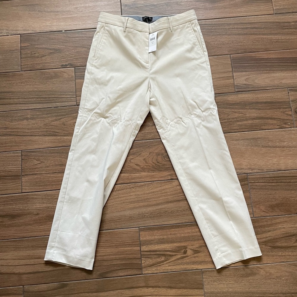 Woman’s Cream Refined Woven Trouser